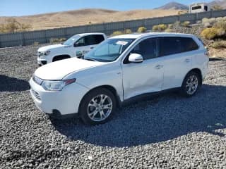 ✅ 2014 Mitsubishi Outlander GT • VIN: JA4JZ4AX4EZ015417 • Lot: 82280645. Listed on Copart with 132,388 mi. Free auction sales archive from the USA and detailed vehicle history report at DreamBid. Image 1.