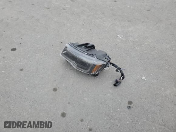 ✅ 2018 Jeep Grand Cherokee Limited • VIN: 1C4RJFBG8JC257599 • Lot: 82498624. Wystawiony na Copart z przebiegiem 76 437 mil. Bezpłatny archiwum sprzedaży aukcyjnych z USA i szczegółowy raport historii pojazdu na DreamBid. Zdjęcie 13.