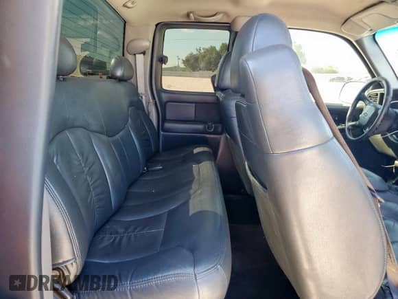 2001 Chevrolet Silverado 1500 LT z VIN 2GCEC19T511134332, wystawiony jako Copart lot #66184995 z przebiegiem 319 523 mil mil oraz Szkoda całkowita • Salvage title. Historia ofert i sprzedaży dostępna na DreamBid. Obrazek 10.