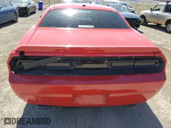 2013 Dodge Challenger SXT z VIN 2C3CDYAG4DH649382, wystawiony jako Copart lot #59992544 z przebiegiem 152 167 mil mil oraz Szkoda całkowita • Salvage title. Historia ofert i sprzedaży dostępna na DreamBid. Obrazek 6.