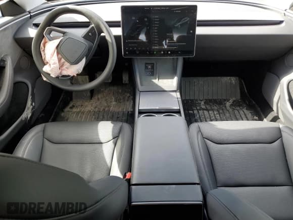 ✅ 2025 Tesla Model 3 Long Range • VIN: 5YJ3E1EB6SF921092 • Lot: 46918025. Wystawiony na Copart z przebiegiem 1 403 mil. Bezpłatny archiwum sprzedaży aukcyjnych z USA i szczegółowy raport historii pojazdu na DreamBid. Zdjęcie 8.