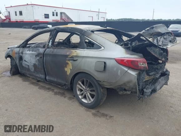 ✅ 2015 Hyundai Sonata SE • VIN: 5NPE24AF3FH222781 • Lot: 43323854. Listed on IAAI with Not provided. Free auction sales archive from the USA and detailed vehicle history report at DreamBid. Image 3.