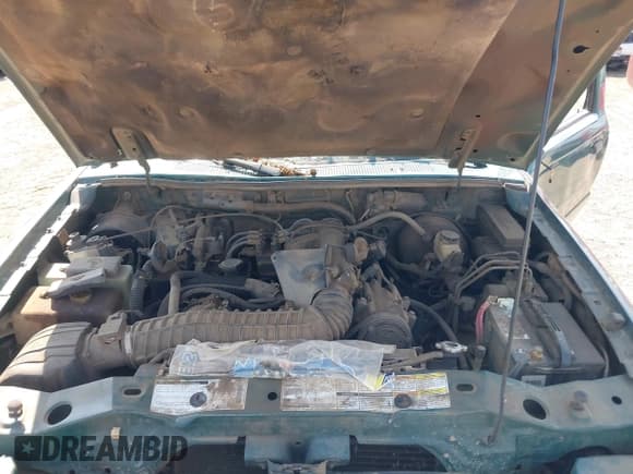 ✅ 2000 Ford Ranger XLT • VIN: 1FTZR15X0YPA46021 • Lot: 43129176. Wystawiony na IAAI z przebiegiem 237 364 mil. Bezpłatny archiwum sprzedaży aukcyjnych z USA i szczegółowy raport historii pojazdu na DreamBid. Zdjęcie 10.