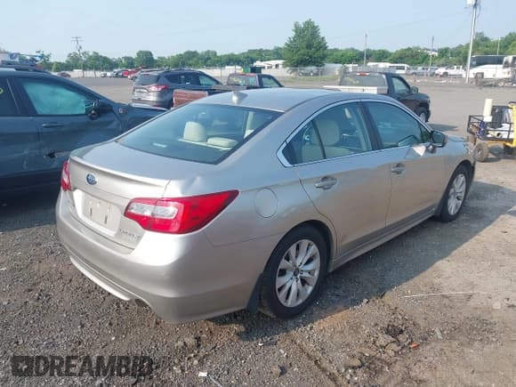 ✅ 2016 Subaru Legacy Premium • VIN: 4S3BNAD65G3037133 • Lot: 42471767. Wystawiony na IAAI z przebiegiem 138 492 mil. Bezpłatny archiwum sprzedaży aukcyjnych z USA i szczegółowy raport historii pojazdu na DreamBid. Zdjęcie 4.