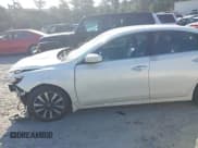 ✅ 2018 Nissan Altima SL • VIN: 1N4AL3AP1JC205356 • Lot: 42816434. Wystawiony na IAAI z przebiegiem 101 565 mil. Bezpłatny archiwum sprzedaży aukcyjnych z USA i szczegółowy raport historii pojazdu na DreamBid. Zdjęcie 15.