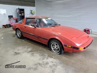 ✅ 1982 Mazda RX-7 GS • VIN: JM1FB3313C0645224 • Lot: 93191935. Wystawiony na Copart z przebiegiem 129 741 mil. Bezpłatny archiwum sprzedaży aukcyjnych z USA i szczegółowy raport historii pojazdu na DreamBid. Zdjęcie 4.