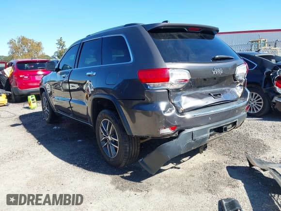 ✅ 2017 Jeep Grand Cherokee Limited • VIN: 1C4RJFBG2HC810080 • Lot: 43564365. Listed on IAAI with 125,811 mi. Free auction sales archive from the USA and detailed vehicle history report at DreamBid. Image 3.