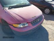 ✅ 2000 Chrysler Voyager • VIN: 2C4FJ25BXYR881370 • Lot: 43548840. Wystawiony na IAAI z przebiegiem Nie podano. Bezpłatny archiwum sprzedaży aukcyjnych z USA i szczegółowy raport historii pojazdu na DreamBid. Zdjęcie 6.