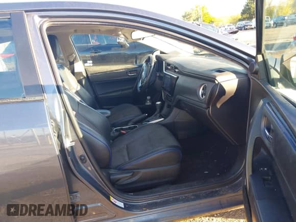 ✅ 2018 Toyota Corolla LE • VIN: 2T1BURHE7JC046112 • Lot: 43424122. Listed on IAAI with 108,782 mi. Free auction sales archive from the USA and detailed vehicle history report at DreamBid. Image 5.