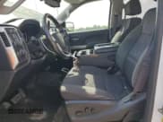 ✅ 2015 Chevrolet Silverado 2500HD LT • VIN: 1GC1KVEGXFF148406 • Lot: 64765665. Wystawiony na Copart z przebiegiem 46 185 mil. Bezpłatny archiwum sprzedaży aukcyjnych z USA i szczegółowy raport historii pojazdu na DreamBid. Zdjęcie 7.