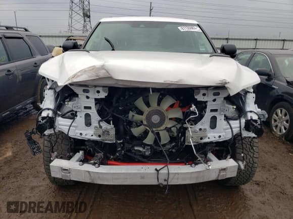 ✅ 2023 Toyota Sequoia SR5 • VIN: 7SVAAABA7PX012036 • Лот: 81135983. Опубликован ранее на Copart с пробегом 5 832 миль. Бесплатный доступ к архиву аукционных продаж из США и подробный отчёт об истории автомобиля на DreamBid. Изображение 5.