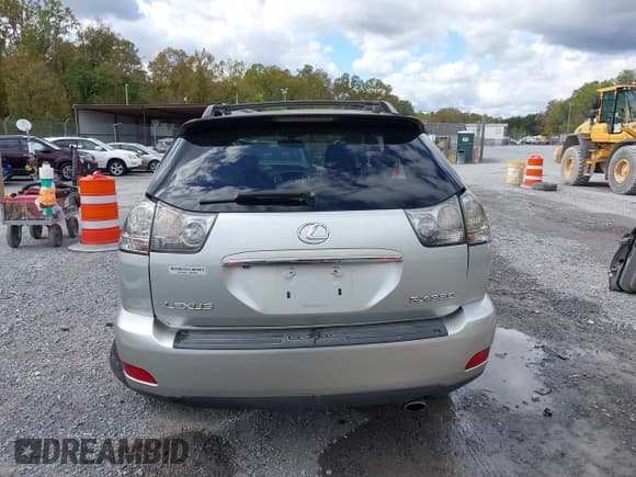 ✅ 2007 Lexus RX 350 • VIN: 2T2HK31U67C031961 • Лот: 43380060. Опубликован ранее на IAAI с пробегом 266 885 миль. Бесплатный доступ к архиву аукционных продаж из США и подробный отчёт об истории автомобиля на DreamBid. Изображение 17.