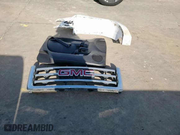 ✅ 2013 GMC Sierra 1500 SLE • VIN: 1GTR1VE05DZ239572 • Lot: 65156705. Wystawiony na Copart z przebiegiem 191 944 mil. Bezpłatny archiwum sprzedaży aukcyjnych z USA i szczegółowy raport historii pojazdu na DreamBid. Zdjęcie 12.