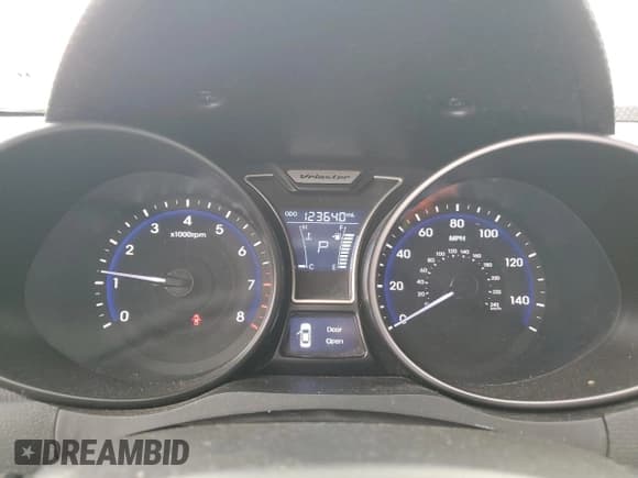 ✅ 2013 Hyundai Veloster Turbo • VIN: KMHTC6AE4DU173046 • Лот: 81438555. Опубликован ранее на Copart с пробегом 123 640 миль. Бесплатный доступ к архиву аукционных продаж из США и подробный отчёт об истории автомобиля на DreamBid. Изображение 9.