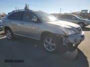 ✅ 2007 Lexus RX 400h • VIN: JTJGW31U272002215 • Лот: 90912615. Опубликован ранее на Copart с пробегом 211 493 миль. Бесплатный доступ к архиву аукционных продаж из США и подробный отчёт об истории автомобиля на DreamBid. Изображение 4.
