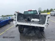 ✅ 2018 Chevrolet Silverado 2500HD Work Truck • VIN: 1GC2CUEG6JZ186007 • Lot: 42403135. Wystawiony na IAAI z przebiegiem 261 922 mil. Bezpłatny archiwum sprzedaży aukcyjnych z USA i szczegółowy raport historii pojazdu na DreamBid. Zdjęcie 17.