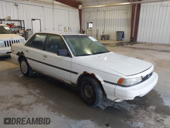 ✅ 1987 Toyota Camry LE • VIN: JT2SV22E7H3174276 • Lot: 42609453. Wystawiony na IAAI z przebiegiem 280 117 mil. Bezpłatny archiwum sprzedaży aukcyjnych z USA i szczegółowy raport historii pojazdu na DreamBid. Zdjęcie 1.