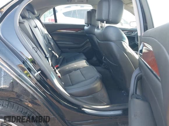 ✅ 2014 Cadillac CTS AWD • VIN: 1G6AW5SX1E0159081 • Lot: 43656547. Listed on IAAI with 105,828 mi. Free auction sales archive from the USA and detailed vehicle history report at DreamBid. Image 8.