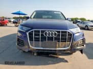 ✅ 2022 Audi Q7 Premium • VIN: WA1AJBF79ND004673 • Lot: 66847445. Wystawiony na Copart z przebiegiem 40 490 mil. Bezpłatny archiwum sprzedaży aukcyjnych z USA i szczegółowy raport historii pojazdu na DreamBid. Zdjęcie 5.