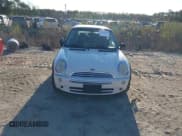 ✅ 2006 MINI Hardtop • VIN: WMWRC335X6TK16871 • Lot: 41846929. Listed on IAAI with 145,709 mi. Free auction sales archive from the USA and detailed vehicle history report at DreamBid. Image 6.