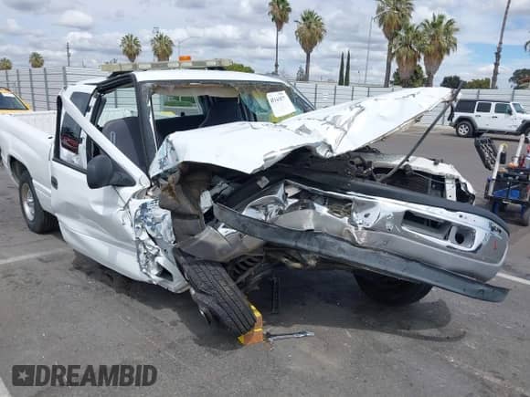 2001 Dodge 1500 z VIN 1B7HC13Y01J570013, wystawiony jako IAAI lot #43141877 z przebiegiem 148 153 mil mil oraz . Historia ofert i sprzedaży dostępna na DreamBid. Obrazek 6.