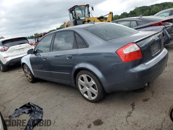 ✅ 2005 Audi A4 SE • VIN: WAULC68E15A099305 • Лот: 62307105. Опубликован ранее на Copart с пробегом 215 825 миль. Бесплатный доступ к архиву аукционных продаж из США и подробный отчёт об истории автомобиля на DreamBid. Изображение 2.