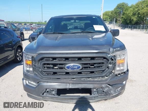 ✅ 2023 Ford F-150 XL • VIN: 1FTEW1C5XPFC27818 • Lot: 42725090. Wystawiony na IAAI z przebiegiem 46 685 mil. Bezpłatny archiwum sprzedaży aukcyjnych z USA i szczegółowy raport historii pojazdu na DreamBid. Zdjęcie 12.
