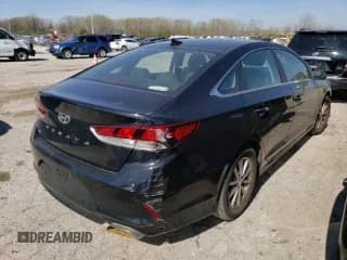 ✅ 2018 Hyundai Sonata SE • VIN: 5NPE24AF6JH701799 • Лот: 48024483. Опубликован ранее на Copart с пробегом Не указан. Бесплатный доступ к архиву аукционных продаж из США и подробный отчёт об истории автомобиля на DreamBid. Изображение 3.