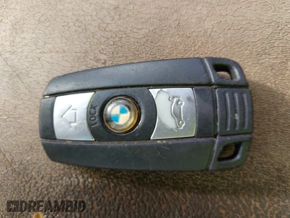 ✅ 2006 BMW 3 Series 325i • VIN: WBAVB13596KX48866 • Lot: 43079076. Wystawiony na IAAI z przebiegiem 161 504 mil. Bezpłatny archiwum sprzedaży aukcyjnych z USA i szczegółowy raport historii pojazdu na DreamBid. Zdjęcie 11.