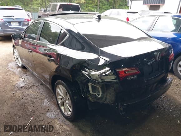 ✅ 2018 Acura ILX • VIN: 19UDE2F3XJA000732 • Lot: 43141185. Wystawiony na IAAI z przebiegiem 112 131 mil. Bezpłatny archiwum sprzedaży aukcyjnych z USA i szczegółowy raport historii pojazdu na DreamBid. Zdjęcie 6.