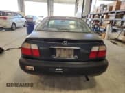 ✅ 1996 Honda Accord LX • VIN: 1HGCD7234TA039823 • Lot: 92165155. Listed on Copart with 186,961 mi. Free auction sales archive from the USA and detailed vehicle history report at DreamBid. Image 6.
