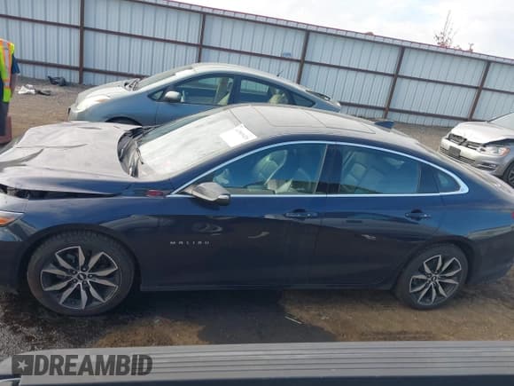 ✅ 2018 Chevrolet Malibu LT • VIN: 1G1ZD5ST5JF246114 • Lot: 43503420. Listed on IAAI with 49,558 mi. Free auction sales archive from the USA and detailed vehicle history report at DreamBid. Image 14.