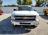 ✅ 2012 Chevrolet Silverado 2500HD LT • VIN: 1GC2KXCG6CZ146343 • Lot: 80794965. Wystawiony na Copart z przebiegiem 288 635 mil. Bezpłatny archiwum sprzedaży aukcyjnych z USA i szczegółowy raport historii pojazdu na DreamBid. Zdjęcie 5.