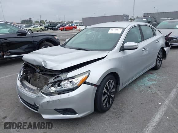 ✅ 2018 Nissan Altima S • VIN: 1N4AL3APXJC145996 • Lot: 42375205. Wystawiony na IAAI z przebiegiem 160 716 mil. Bezpłatny archiwum sprzedaży aukcyjnych z USA i szczegółowy raport historii pojazdu na DreamBid. Zdjęcie 18.
