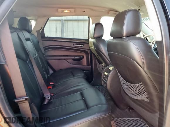 ✅ 2015 Cadillac SRX • VIN: 3GYFNAE33FS623242 • Lot: 70728425. Wystawiony na Copart z przebiegiem 121 701 mil. Bezpłatny archiwum sprzedaży aukcyjnych z USA i szczegółowy raport historii pojazdu na DreamBid. Zdjęcie 10.