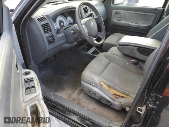 2006 Dodge Dakota SLT with VIN 1D7HE48K16S569329, listed as a Copart auction lot 80106734 with 173,939 mi miles and Clean title. Bid and sale history available at DreamBid. Image 8.