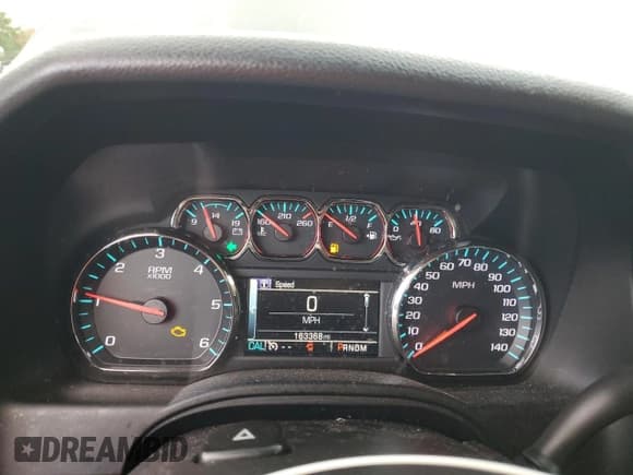 ✅ 2016 Chevrolet Suburban LT • VIN: 1GNSKHKC0GR204786 • Lot: 90288495. Wystawiony na Copart z przebiegiem 163 368 mil. Bezpłatny archiwum sprzedaży aukcyjnych z USA i szczegółowy raport historii pojazdu na DreamBid. Zdjęcie 9.