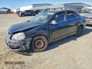 ✅ 2010 Volkswagen Jetta S • VIN: 3VWJZ7AJ2AM037024 • Lot: 94314275. Wystawiony na Copart z przebiegiem 171 705 mil. Bezpłatny archiwum sprzedaży aukcyjnych z USA i szczegółowy raport historii pojazdu na DreamBid. Zdjęcie 1.