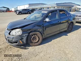 ✅ 2010 Volkswagen Jetta S • VIN: 3VWJZ7AJ2AM037024 • Лот: 94314275. Опубликован ранее на Copart с пробегом 171 705 миль. Бесплатный доступ к архиву аукционных продаж из США и подробный отчёт об истории автомобиля на DreamBid. Изображение 1.