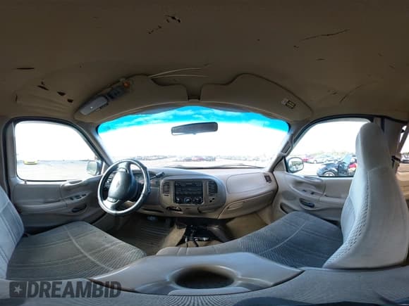 ✅ 1997 Ford F-150 • VIN: 1FTDX1761VKD46227 • Lot: 43452182. Listed on IAAI with 198,636 mi. Free auction sales archive from the USA and detailed vehicle history report at DreamBid. Image 18.