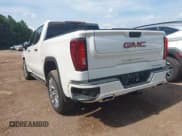 ✅ 2022 GMC Sierra 1500 • VIN: 3GTUUGET6NG585901 • Lot: 42601844. Wystawiony na IAAI z przebiegiem 57 633 mil. Bezpłatny archiwum sprzedaży aukcyjnych z USA i szczegółowy raport historii pojazdu na DreamBid. Zdjęcie 3.