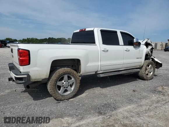 ✅ 2017 Chevrolet Silverado 2500HD LT • VIN: 1GC1KVEY8HF241842 • Lot: 60222555. Wystawiony na Copart z przebiegiem 132 131 mil. Bezpłatny archiwum sprzedaży aukcyjnych z USA i szczegółowy raport historii pojazdu na DreamBid. Zdjęcie 3.