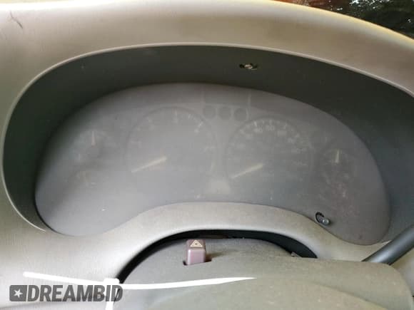 ✅ 2005 Chevrolet Blazer LS • VIN: 1GNDT13X35K111281 • Lot: 50755405. Wystawiony na Copart z przebiegiem Nie podano. Bezpłatny archiwum sprzedaży aukcyjnych z USA i szczegółowy raport historii pojazdu na DreamBid. Zdjęcie 9.