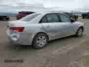 2008 Hyundai Sonata GLS z VIN 5NPET46F58H320610, wystawiony jako Copart lot #57669765 z przebiegiem 141 132 mil mil oraz Czysty tytuł • Clean title. Historia ofert i sprzedaży dostępna na DreamBid. Obrazek 3.