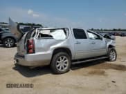 ✅ 2012 GMC Yukon XL Denali • VIN: 1GKS1MEF6CR218605 • Lot: 62013095. Wystawiony na Copart z przebiegiem Nie podano. Bezpłatny archiwum sprzedaży aukcyjnych z USA i szczegółowy raport historii pojazdu na DreamBid. Zdjęcie 3.