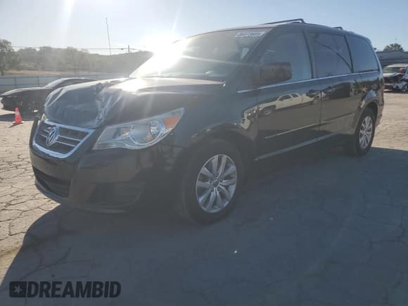 ✅ 2013 Volkswagen Routan SE • VIN: 2C4RVABG8DR725530 • Lot: 86873685. Listed on Copart with 132,977 mi. Free auction sales archive from the USA and detailed vehicle history report at DreamBid. Image 1.