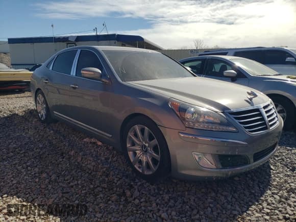 ✅ 2011 Hyundai Equus Signature • VIN: KMHGH4JF4BU029476 • Lot: 46610235. Listed on Copart with 90,006 mi. Free auction sales archive from the USA and detailed vehicle history report at DreamBid. Image 4.
