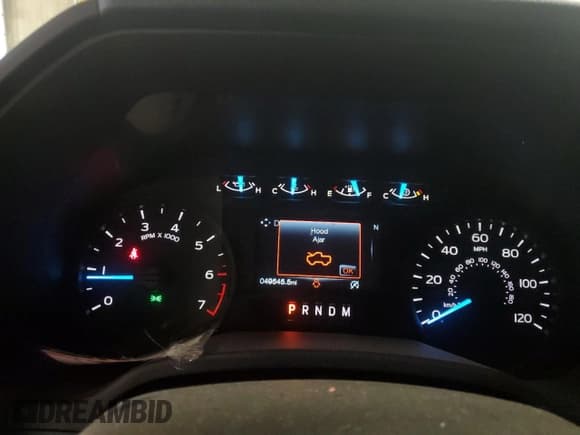 ✅ 2019 Ford F-150 XL • VIN: 1FTEX1C53KKE40414 • Lot: 71934145. Wystawiony na Copart z przebiegiem 49 545 mil. Bezpłatny archiwum sprzedaży aukcyjnych z USA i szczegółowy raport historii pojazdu na DreamBid. Zdjęcie 9.