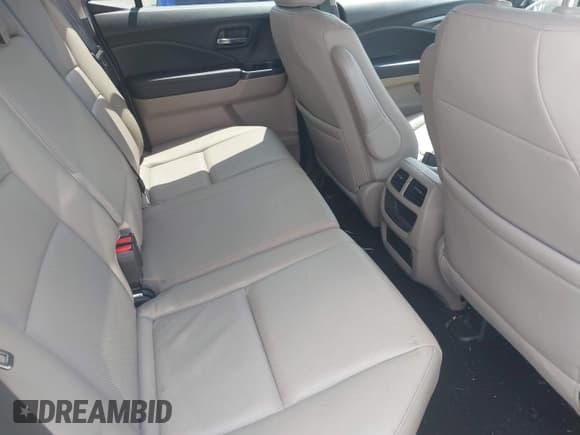 ✅ 2022 Honda Ridgeline RTL-E • VIN: 5FPYK3F74NB009836 • Lot: 42722767. Wystawiony na IAAI z przebiegiem 34 350 mil. Bezpłatny archiwum sprzedaży aukcyjnych z USA i szczegółowy raport historii pojazdu na DreamBid. Zdjęcie 8.