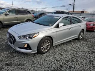 ✅ 2018 Hyundai Sonata SE • VIN: 5NPE24AF2JH613087 • Lot: 92201155. Wystawiony na Copart z przebiegiem 51 791 mil. Bezpłatny archiwum sprzedaży aukcyjnych z USA i szczegółowy raport historii pojazdu na DreamBid. Zdjęcie 1.